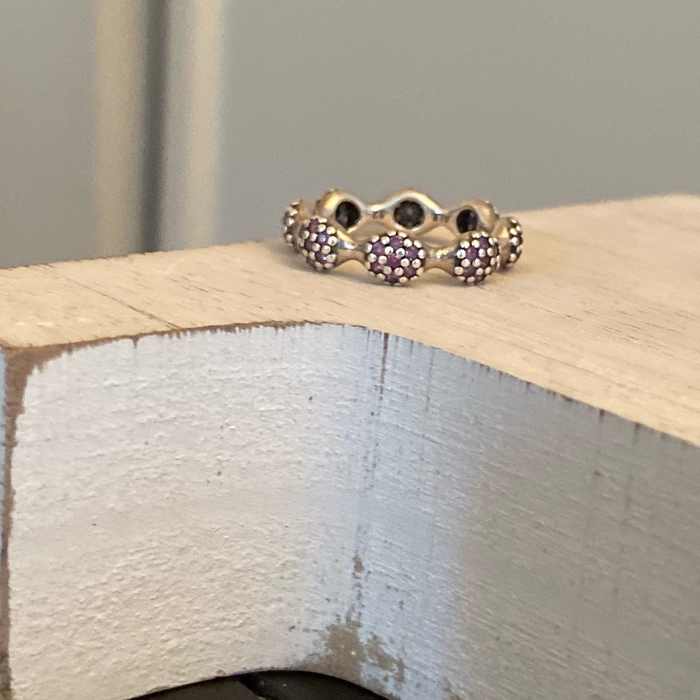 Pandora ring